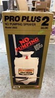 Pro plus 2 no pumping 2 gallon sprayer