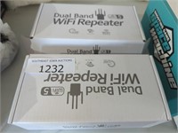 2 Dual Band Wifi Repeaters