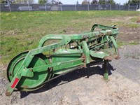 John Deere 650 Hay Rake