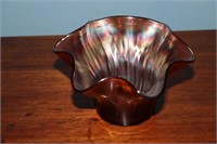 Carnival glass scalloped edge vase