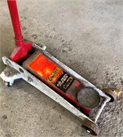 2-1/2 Ton floor jack- works good