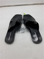 West loop black size 7-8 sandals