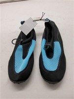 West loop size 5-6 water shoes