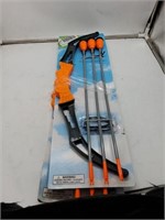 2 bow and arrow sets