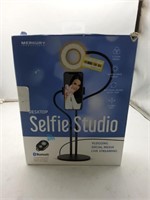 Merkury selfie studio desktop