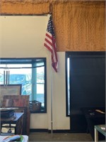 12 Ft Flag Pole W. Large US Flag