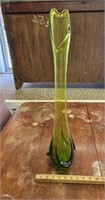 Vintage L.E. Smith Green Glass Swung Vase- 25"