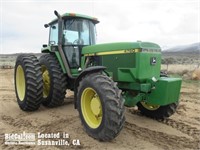 OFF-SITE 1992 John Deere 4760 Wheel Tractor