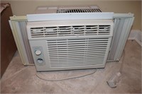 Perfect Aire 5000 BTU window air conditioner