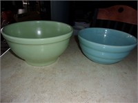 great old heavy mixing bowl pair bauer & metlox