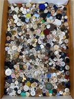 many old buttons