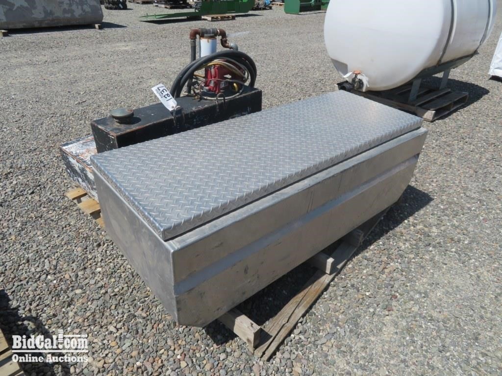 Tool Box and Transfer Tank for Truck