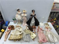 Collectable Barbie’s includes barbie as the swan