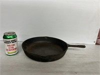 10 5/8 in cast iron cooking pan
