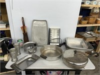 Collectable cooking items includes sifter and