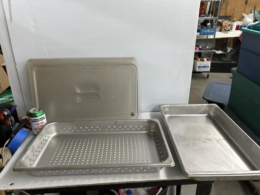Standard chafing server with lids