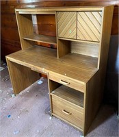 4 ft desk - fair / poor condition