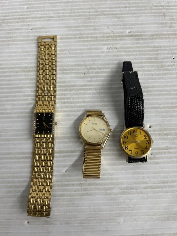 Collectable watches includes Gucci brand, not sure