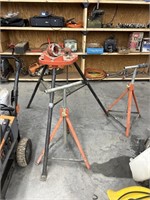 Rigid pipe  threading tri stand and two dyes