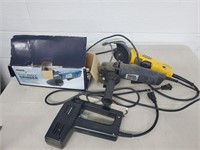 2 Angle grinders and electric stapler
