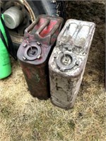 Metal Fuel Cans (2)