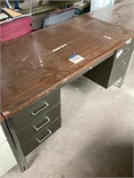 5 foot metal desk