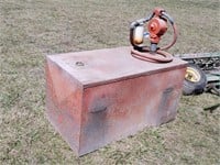 100g. Square Fuel Tank w/ Good Hand Pump