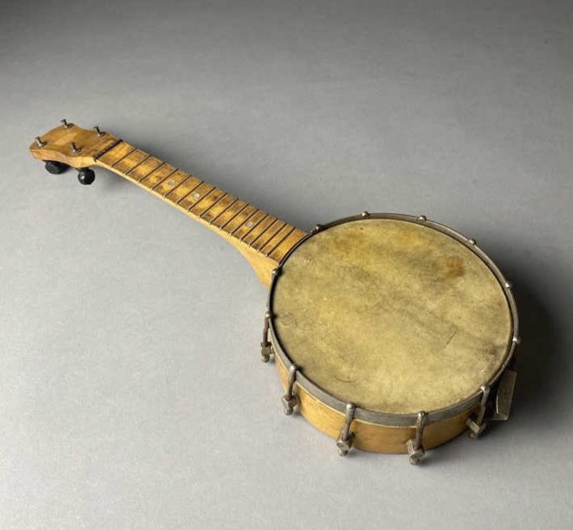 Waverly Ukulele Banjo 4 String Open Back 1920s