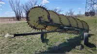 John Deere 567 - 6 Wheel Rake