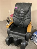 Therapeutic massage chair