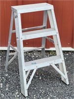 26 Inch Folding Step Ladder