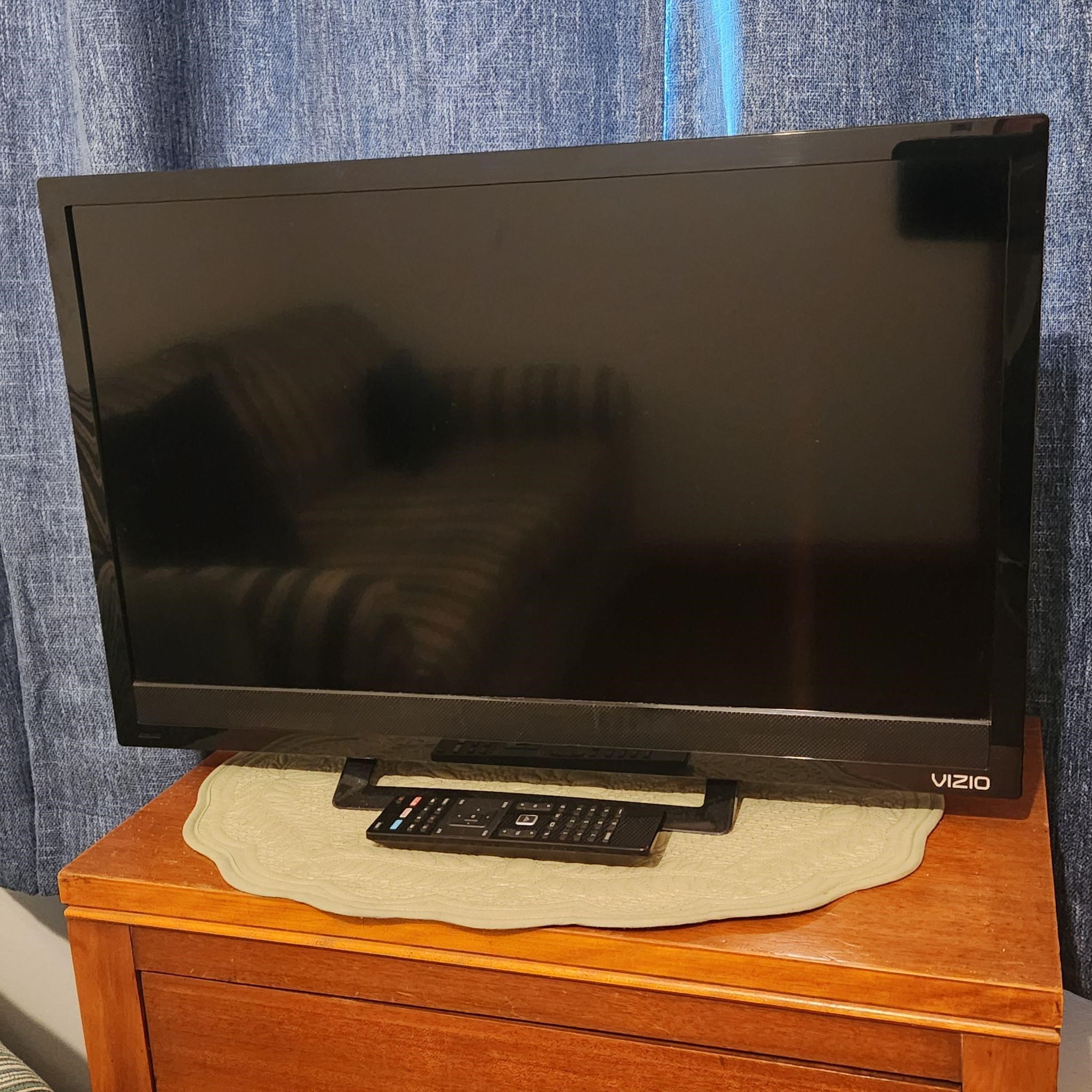 Vizio 24 inch TV.