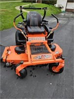 Bad Boy ZT Elite Comercial Zero turn mower, 319