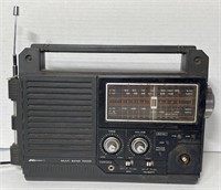 (R) Kmart Multi Band Radio Model NO.31-90 Not