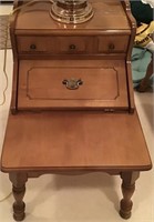 ATHENS END TABLE