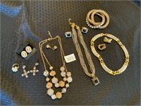 Gold Tone Necklace Earrings & Bracelets