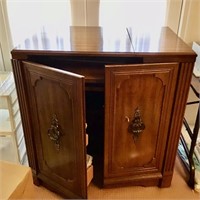 WOOD SEWING CABINET AND CONTENTS