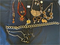Carol Halmy Necklace & Earrings Chicos Miki+