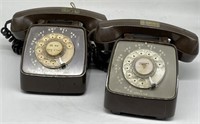 (M) 2 Vintage Rotary Phones 5”