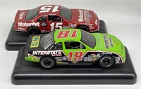 (M) 2 Die Cast 1:18 Scale Cars (bidding on one