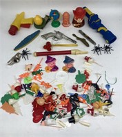 (QZ) Various Toys, Plastic Rings, Toy Guns, &