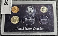 1975D  US Coin Set   3 Coins