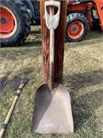 Antique Jones No.8 Shovel c/w Wood Handle