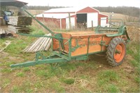 New Idea Manure Spreader