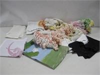 Vtg Linens & Fabric Pictured