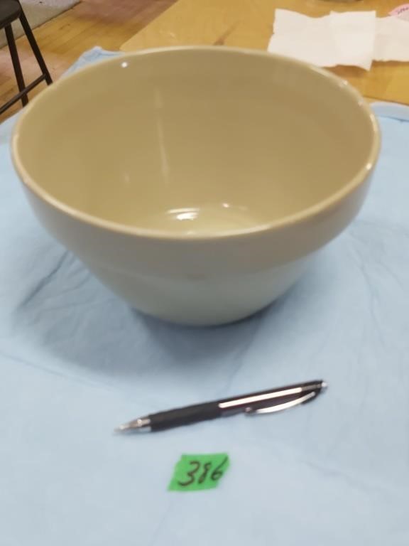 Crockery mixing bowl