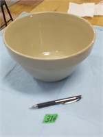 Crockery mixing bowl