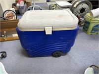 Igloo Insulated Cooler on 2 Wheels