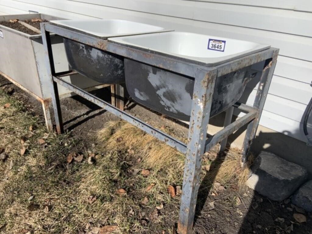 Double Sink on Metal Stand (24" x 48" x 32"H)