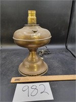 Electrified Oil Lamp "Magnet"